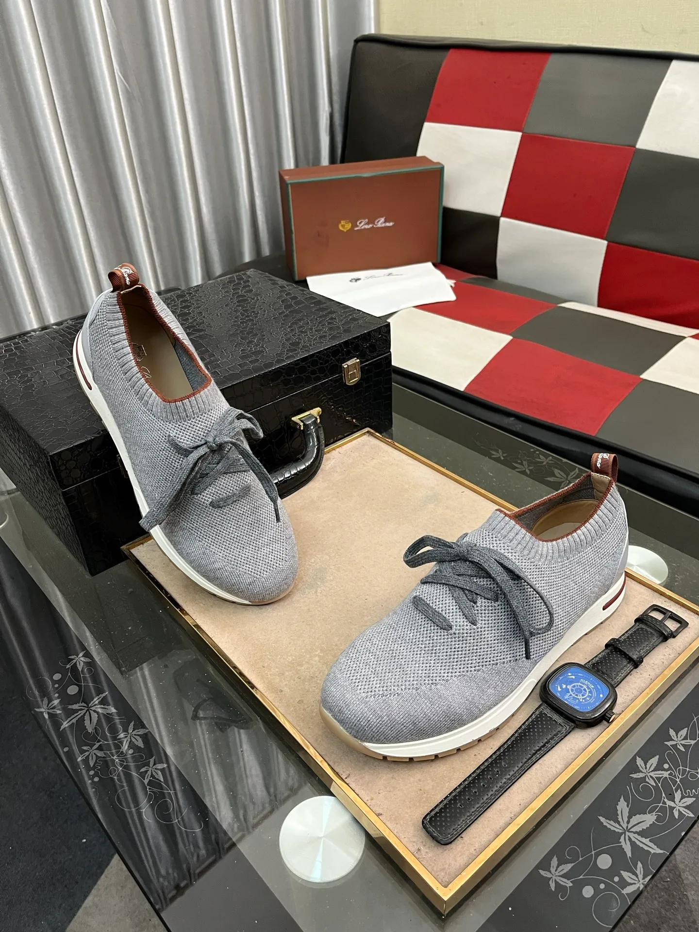 Men's shoes 💰420⌚️⌚️ (loro piana) new moccasin shoes official website original 1:1 mold opening, original quality 💯 fine workmanship, high-end luxury ☘ The upper is made of original waterproof treatment breathable fly-woven suede 🌴 luxury 🐂 leather lining 🍓 rubber wear-resistant outsole, size 38-44 (size 45 can be customized) 5️⃣ colors available
